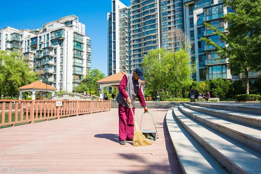 小區(qū)保潔托管